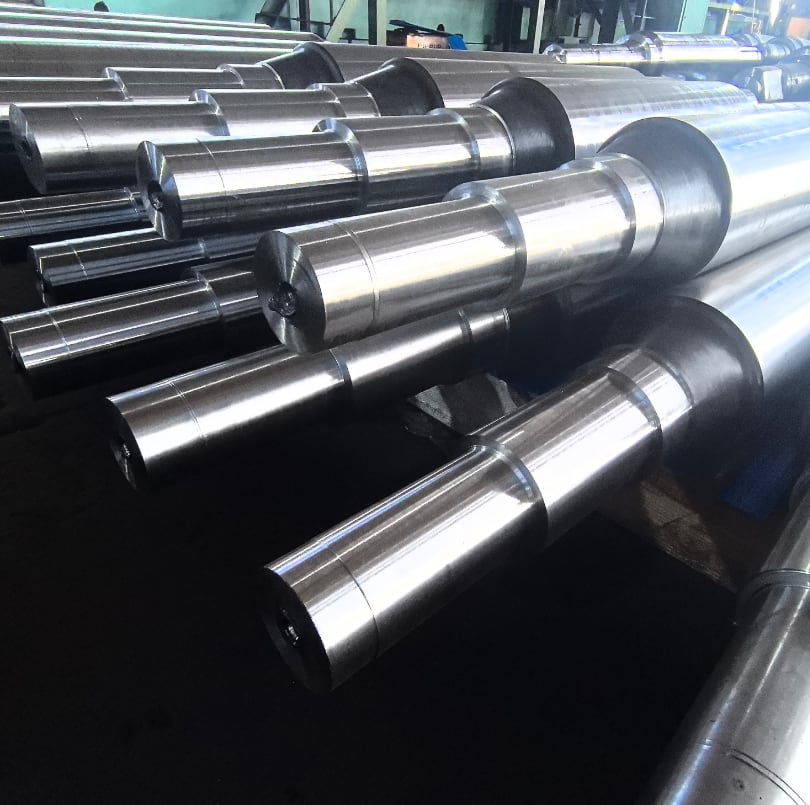 Zhrolls wear-resistant work roll for long products rolling, delivering precise shape control and superior surface quality.